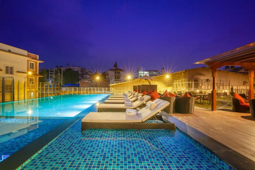 اقامت در هتل رامادا